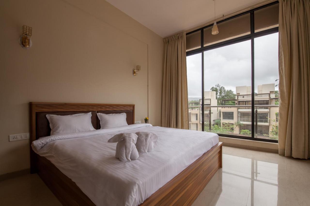 Stayvista'S Greenwoods Villa 10 - City-Center Villa With Private Pool, Terrace, Lift & Carrom Board Lonavala Exterior foto