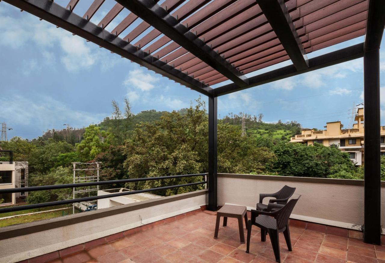 Stayvista'S Greenwoods Villa 10 - City-Center Villa With Private Pool, Terrace, Lift & Carrom Board Lonavala Exterior foto